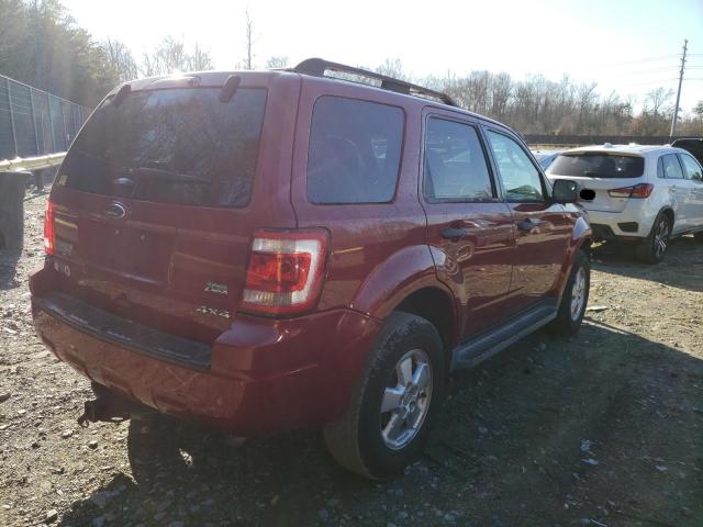 1FMCU9DG8BKC35519 - 2011 FORD ESCAPE XLT RED photo 3