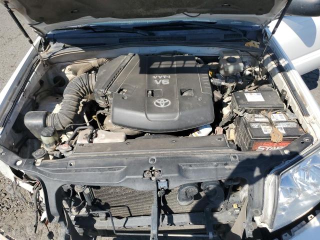 JTEBU14R040041161 - 2004 TOYOTA 4RUNNER SR5 Biały zdjęcie 12