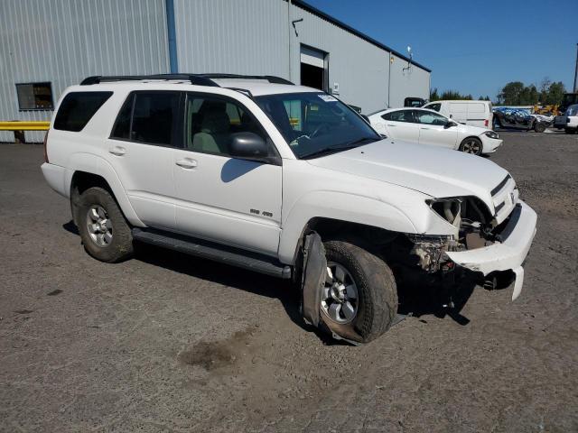 JTEBU14R040041161 - 2004 TOYOTA 4RUNNER SR5 Biały zdjęcie 4