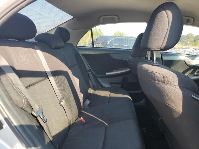 5YFBU4EEXDP134745 - 2013 TOYOTA COROLLA BASE 银色 照片 10