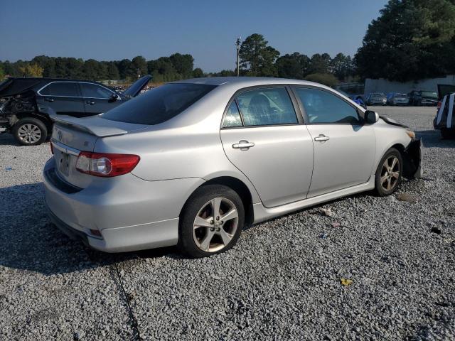 5YFBU4EEXDP134745 - 2013 TOYOTA COROLLA BASE 银色 照片 3