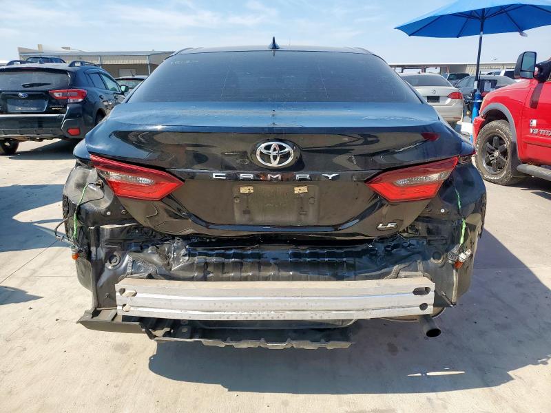 4T1C11AK8MU586490 - 2021 TOYOTA CAMRY LE BLACK photo 6