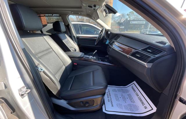 5UXZV4C53CL760738 - 2012 BMW X5 XDRIVE35I SILVER photo 5