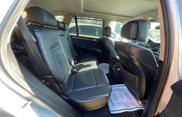 5UXZV4C53CL760738 - 2012 BMW X5 XDRIVE35I SILVER photo 6