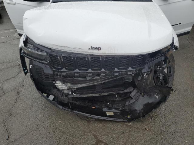 1C4RJHAG0S8699374 - 2025 JEEP GRAND CHER LAREDO 白色 照片 12