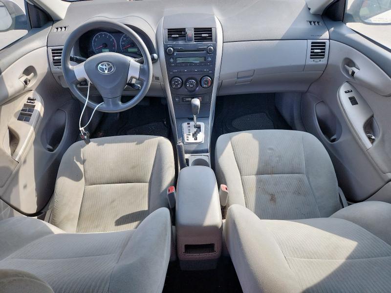 2T1BU4EE3AC276527 - 2010 TOYOTA COROLLA BASE Білий фото 8