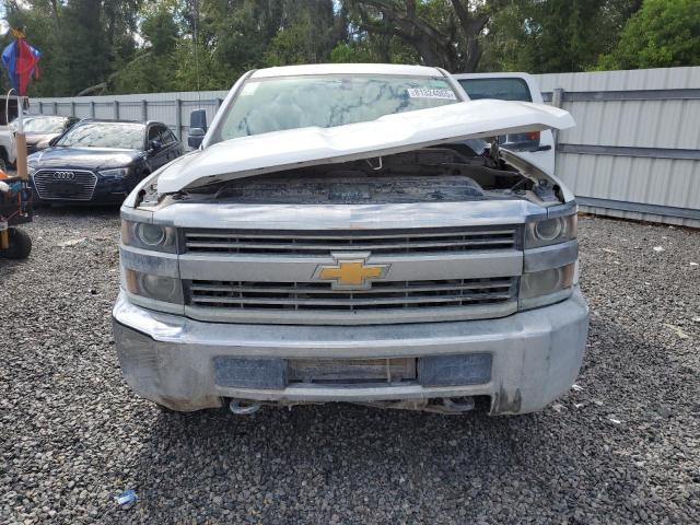 1GC1KUEG0JF236464 - 2018 CHEVROLET SILVERADO K2500 HEAVY DUTY WHITE photo 5