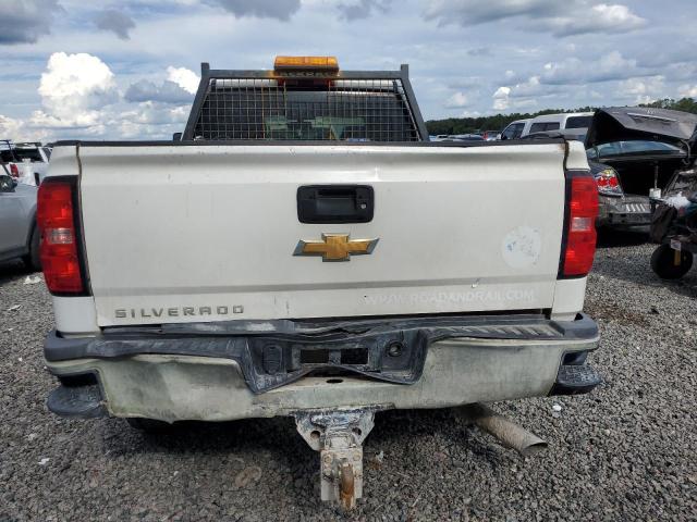 1GC1KUEG0JF236464 - 2018 CHEVROLET SILVERADO K2500 HEAVY DUTY WHITE photo 6