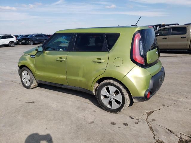 KNDJNA27F7797705 - 2015 KIA SOUL GREEN photo 2