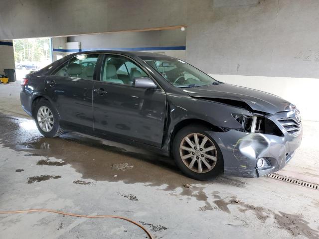 4T1BF3EK7BU194438 - 2011 TOYOTA CAMRY BASE Szary zdjęcie 4