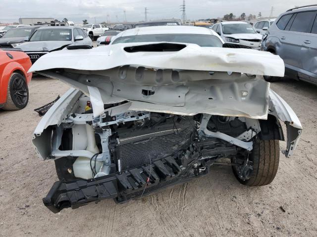 2C3CDZFJ5KH719141 - 2019 DODGE CHALLENGER R/T SCAT PACK WHITE photo 5