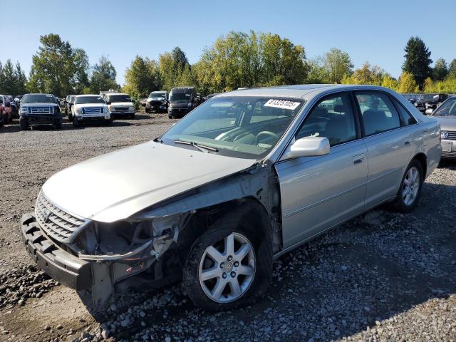 2004 TOYOTA AVALON XL, 