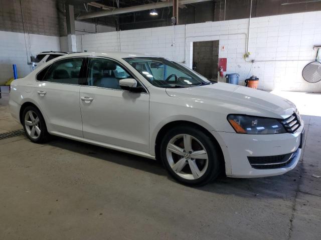 1VWBT7A32FC016223 - 2015 VOLKSWAGEN PASSAT SE თეთრი ფოტო 4