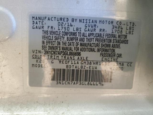 3N1CN7AP3GL866696 - 2016 NISSAN VERSA S SILVER photo 13