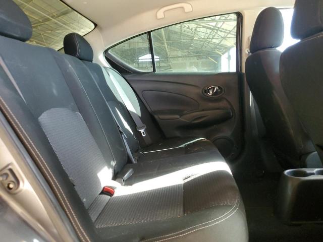 3N1CN7AP5KL838195 - 2019 NISSAN VERSA S 灰色 照片 19