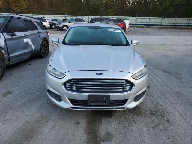 1FA6P0HD2F5130375 - 2015 FORD FUSION SE ვერცხლისფერი ფოტო 5