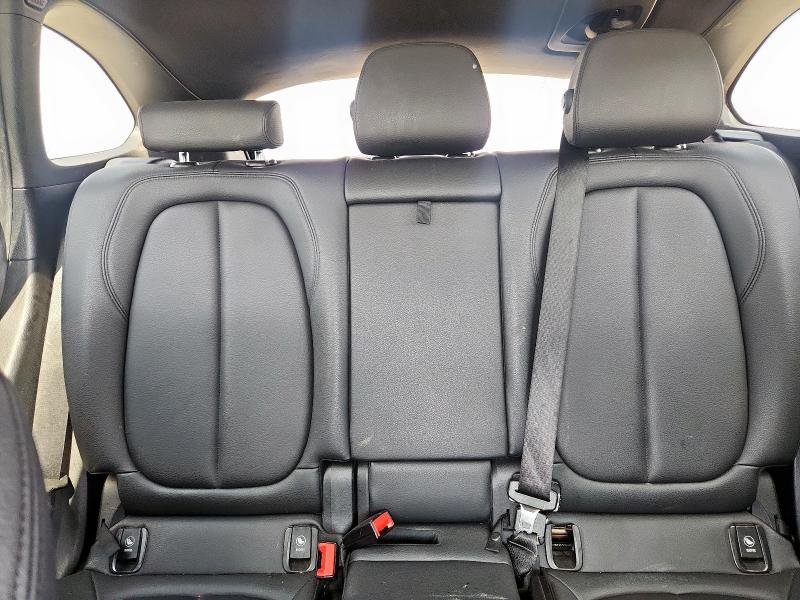 WBXHU7C31J5L08811 - 2018 BMW X1 SDRIVE28I 黑色 照片 10