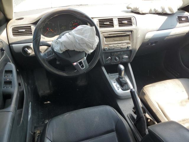 3VWLL7AJ8BM108321 - 2011 VOLKSWAGEN JETTA TDI BLACK photo 8