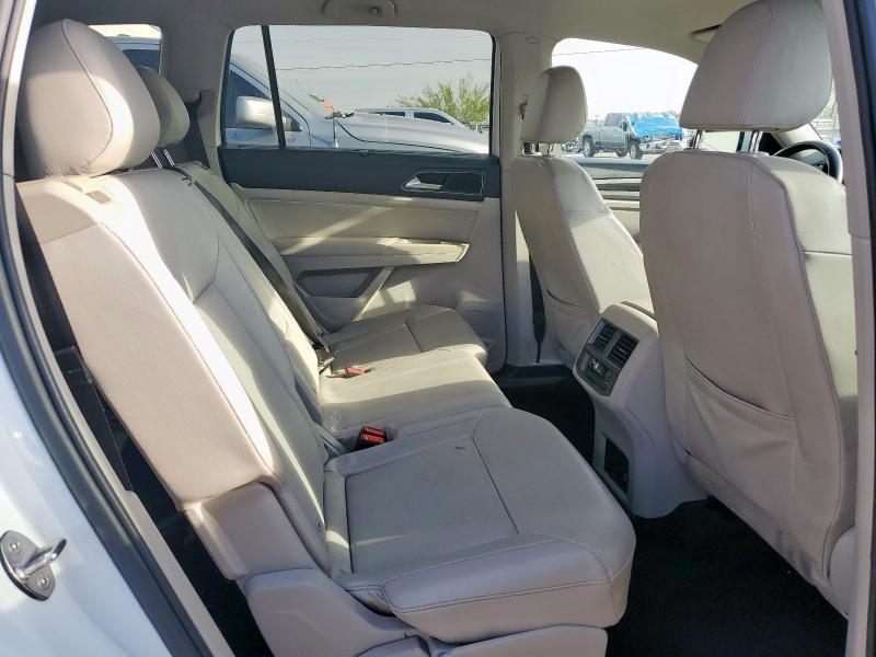 1V2DR2CA8JC506553 - 2018 VOLKSWAGEN ATLAS SE Білий фото 11