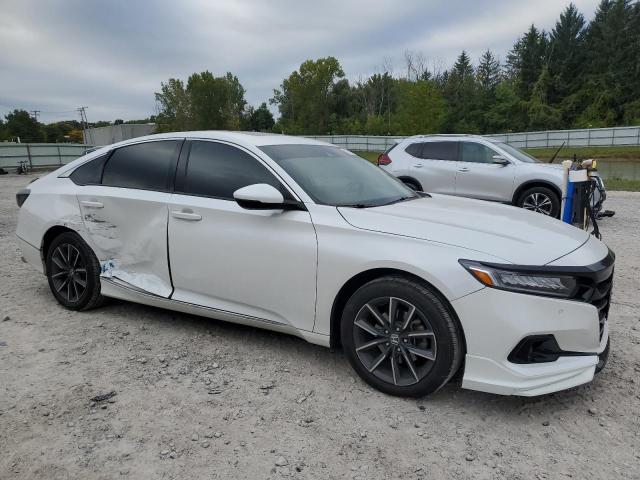 1HGCV1F55MA059781 - 2021 HONDA ACCORD EXL WHITE photo 4