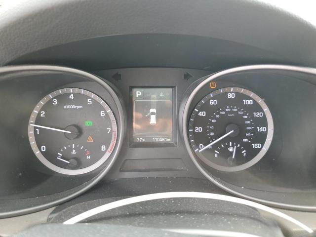 5XYZTDLB7JG527628 - 2018 HYUNDAI SANTA FE S 银色 照片 9