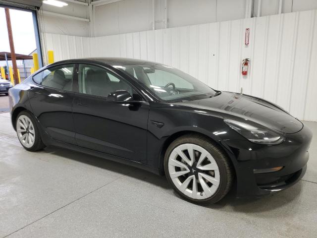 5YJ3E1EB2NF304891 - 2022 TESLA MODEL 3 Schwarz Foto 4