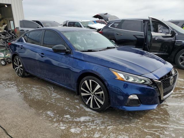 1N4BL4CV0LN305610 - 2020 NISSAN ALTIMA SR BLUE photo 4