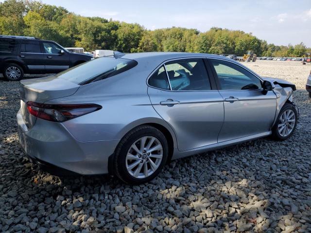 4T1C11AKXMU459157 - 2021 TOYOTA CAMRY LE SILVER photo 3