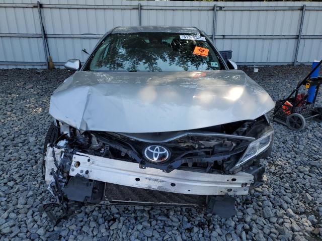 4T1C11AKXMU459157 - 2021 TOYOTA CAMRY LE SILVER photo 5