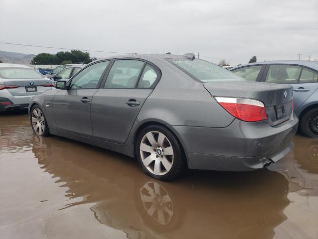 WBANA73575CR59613 - 2005 BMW 5 SERIES I Gris photo 2