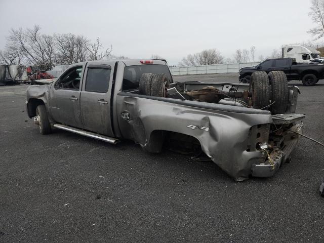 1GCJK336X8F146625 - 2008 CHEVROLET SILVERADO K3500 GRAY photo 2