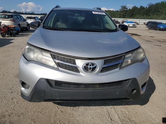 JTMZFREVXFD049416 - 2015 TOYOTA RAV4 LE Silber Foto 5
