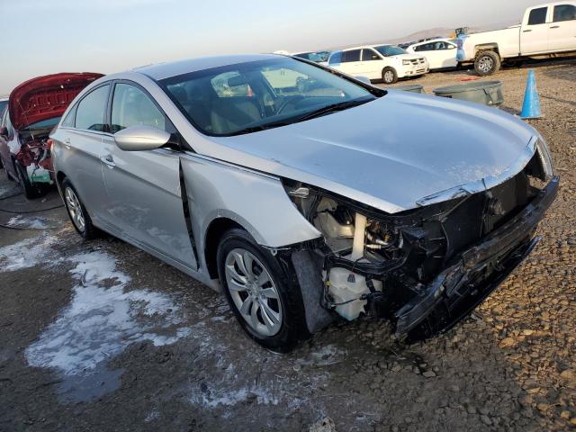 5NPEB4AC4BH185515 - 2011 HYUNDAI SONATA GLS SILVER photo 4