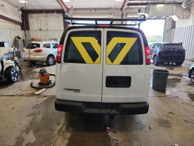 1GCWGAFF9G1133061 - 2016 CHEVROLET EXPRESS G2 Білий фото 6