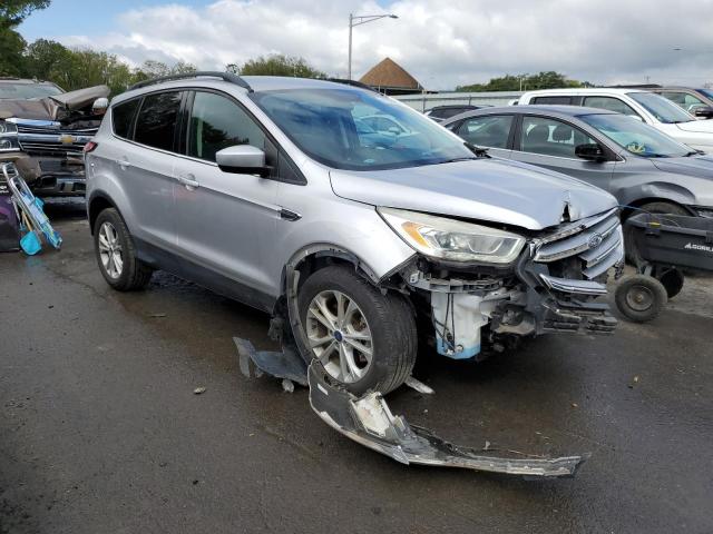 1FMCU9GD6HUC58697 - 2017 FORD ESCAPE SE SILVER photo 4