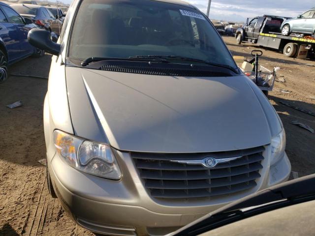 1A4GJ45R67B118413 - 2007 CHRYSLER TOWN & COU LX GOLD photo 5