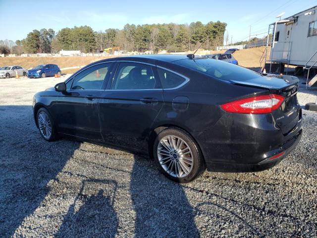 3FA6P0HD5FR112370 - 2015 FORD FUSION SE BLACK photo 2