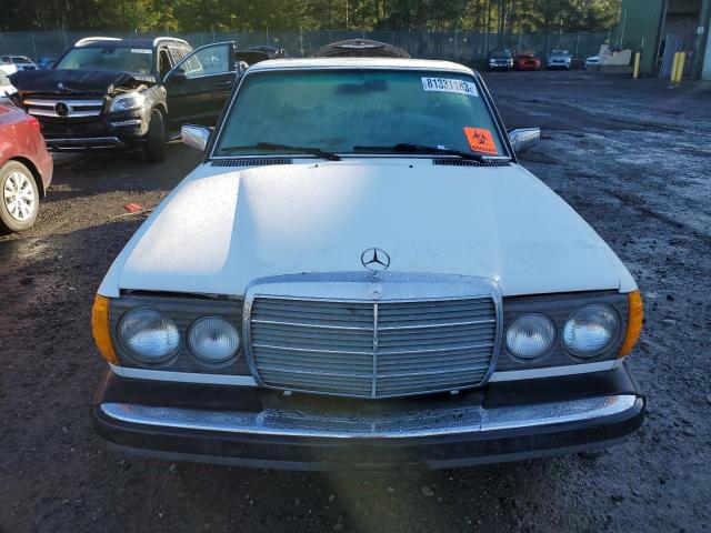 12313012125954 - 1979 MERCEDES-BENZ 300-CLASS WHITE photo 5