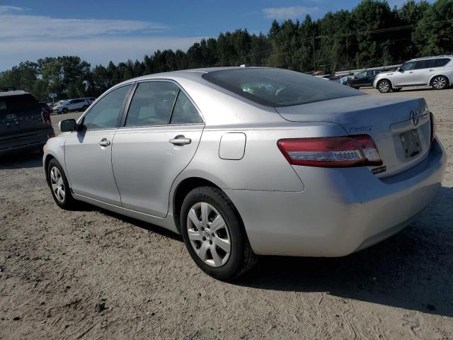 4T1BF3EK8BU131199 - 2011 TOYOTA CAMRY BASE ვერცხლისფერი ფოტო 2