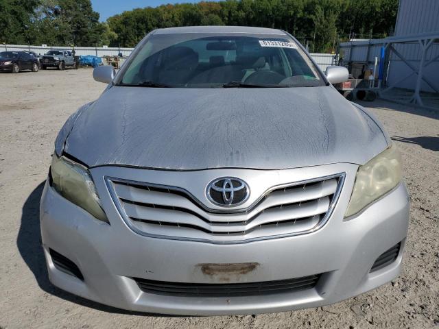 4T1BF3EK8BU131199 - 2011 TOYOTA CAMRY BASE ვერცხლისფერი ფოტო 5