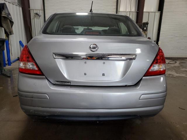 3N1BC1AP8BL405114 - 2011 NISSAN VERSA S ნაცრისფერი ფოტო 6