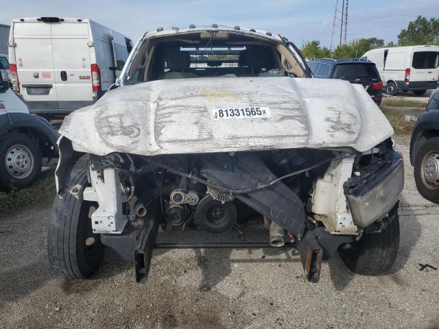 3C7WRNFL1LG105258 - 2020 RAM 5500 أبيض صورة 5