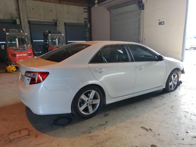 4T1BF1FK7EU464744 - 2014 TOYOTA CAMRY L 白色 照片 3
