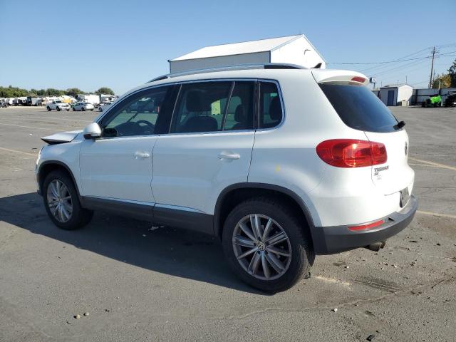 WVGBV7AX4GW604037 - 2016 VOLKSWAGEN TIGUAN S WHITE photo 2