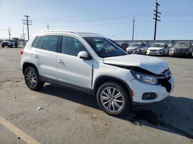 WVGBV7AX4GW604037 - 2016 VOLKSWAGEN TIGUAN S WHITE photo 4