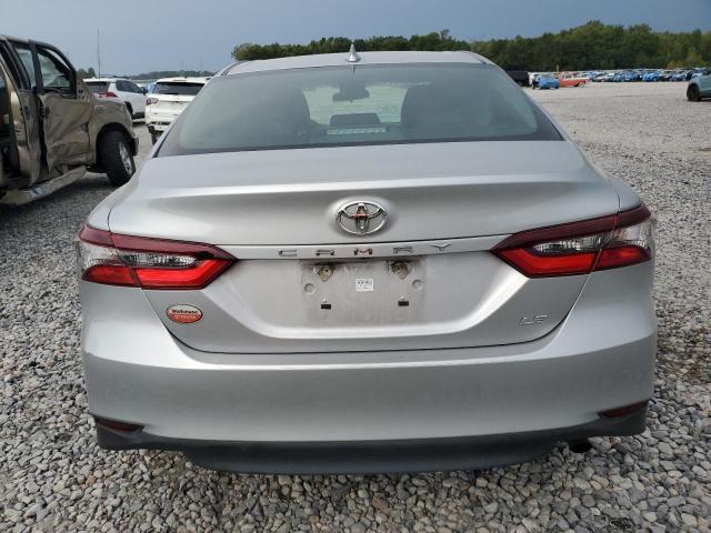 4T1C11AK9MU452782 - 2021 TOYOTA CAMRY LE SILVER photo 6
