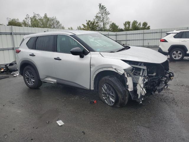 5N1BT3ABXRC720706 - 2024 NISSAN ROGUE S 银色 照片 4