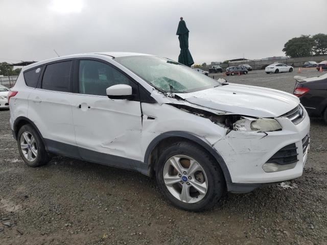 1FMCU9GX3DUB84756 - 2013 FORD ESCAPE SE თეთრი ფოტო 4