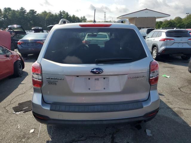 JF2SJADC8FH403252 - 2015 SUBARU FORESTER 2.5I PREMIUM 银色 照片 6