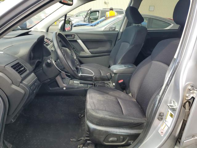 JF2SJADC8FH403252 - 2015 SUBARU FORESTER 2.5I PREMIUM 银色 照片 7
